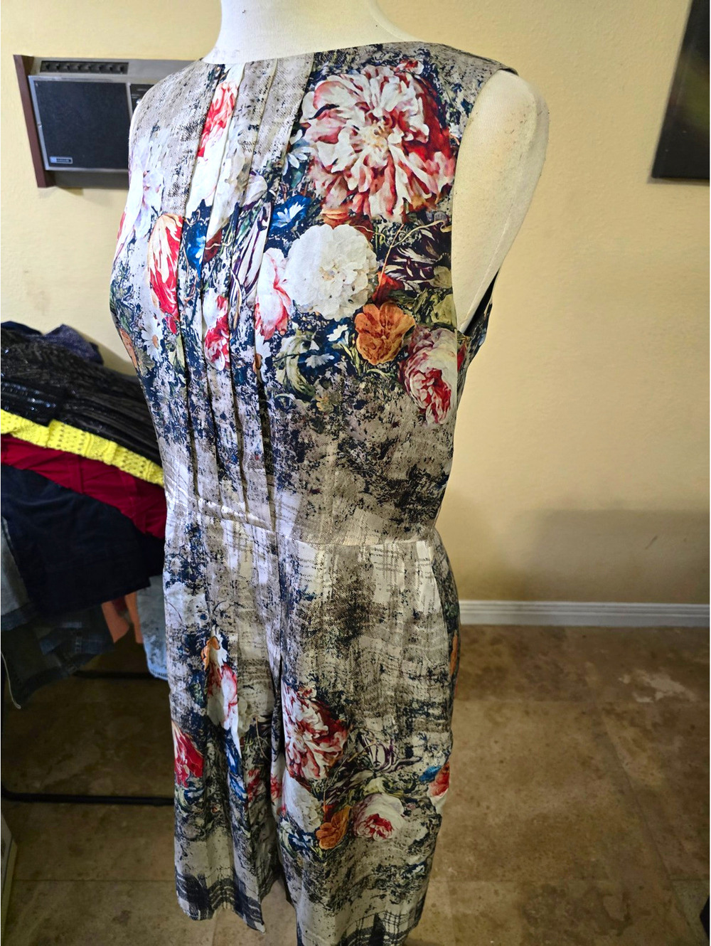 Brooks Brothers Floral Silk Shift Dress Size 10 Woven in Italy Designer Dress